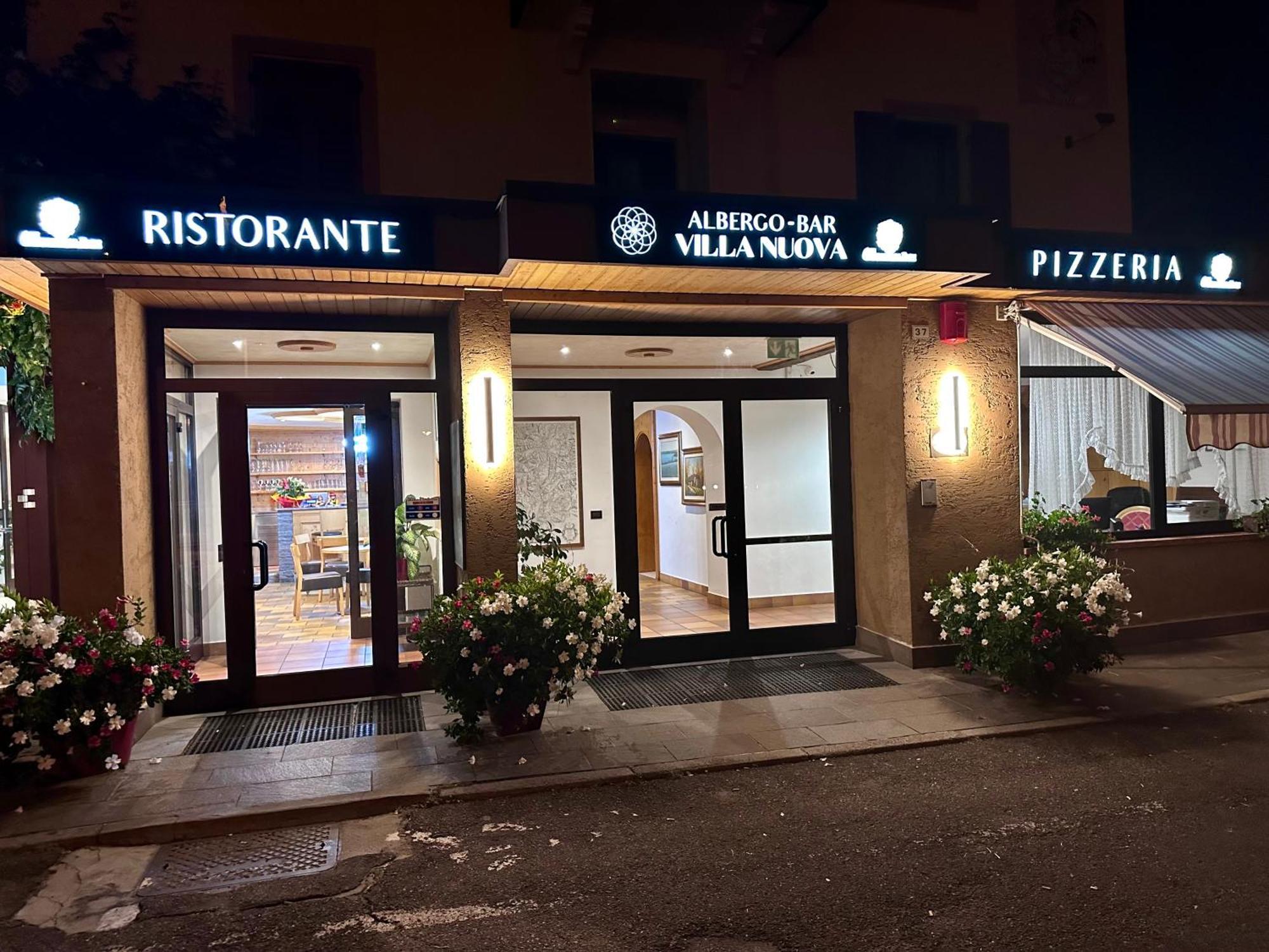 Villa Nuova Romeno 外观 照片